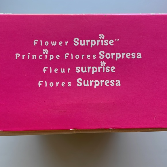 2002 Mattel Barbie Flower Surprise Ken Doll #56781 - Picture 4 of 5